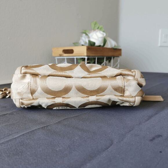 Coach Vintage Parker Op Art Shoulder Handbag No.13623 Signature C - Picture 12 of 12